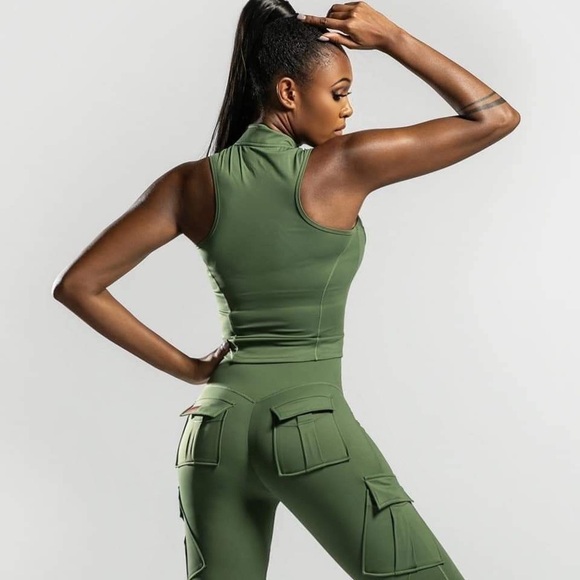 FIRM ABS Army Abs Tank Wanita (2331) - Picture 2 of 3